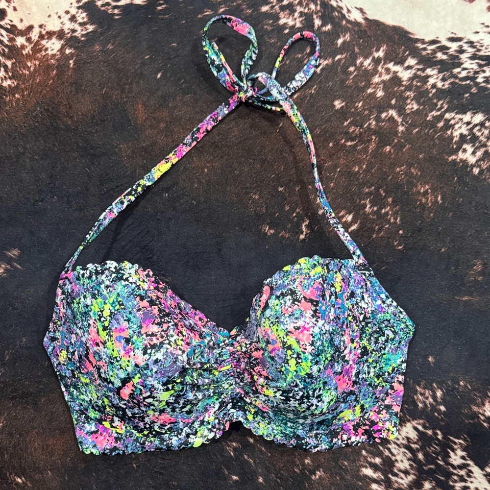 Victoria’s Secret Abstract Print Bikini Top